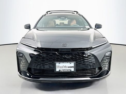 New 2026 Toyota Crown Signia AWD/4WD image 2