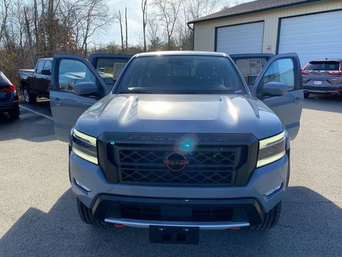 Used 2023 Nissan Frontier PRO-4X w/ Technology Package image 28