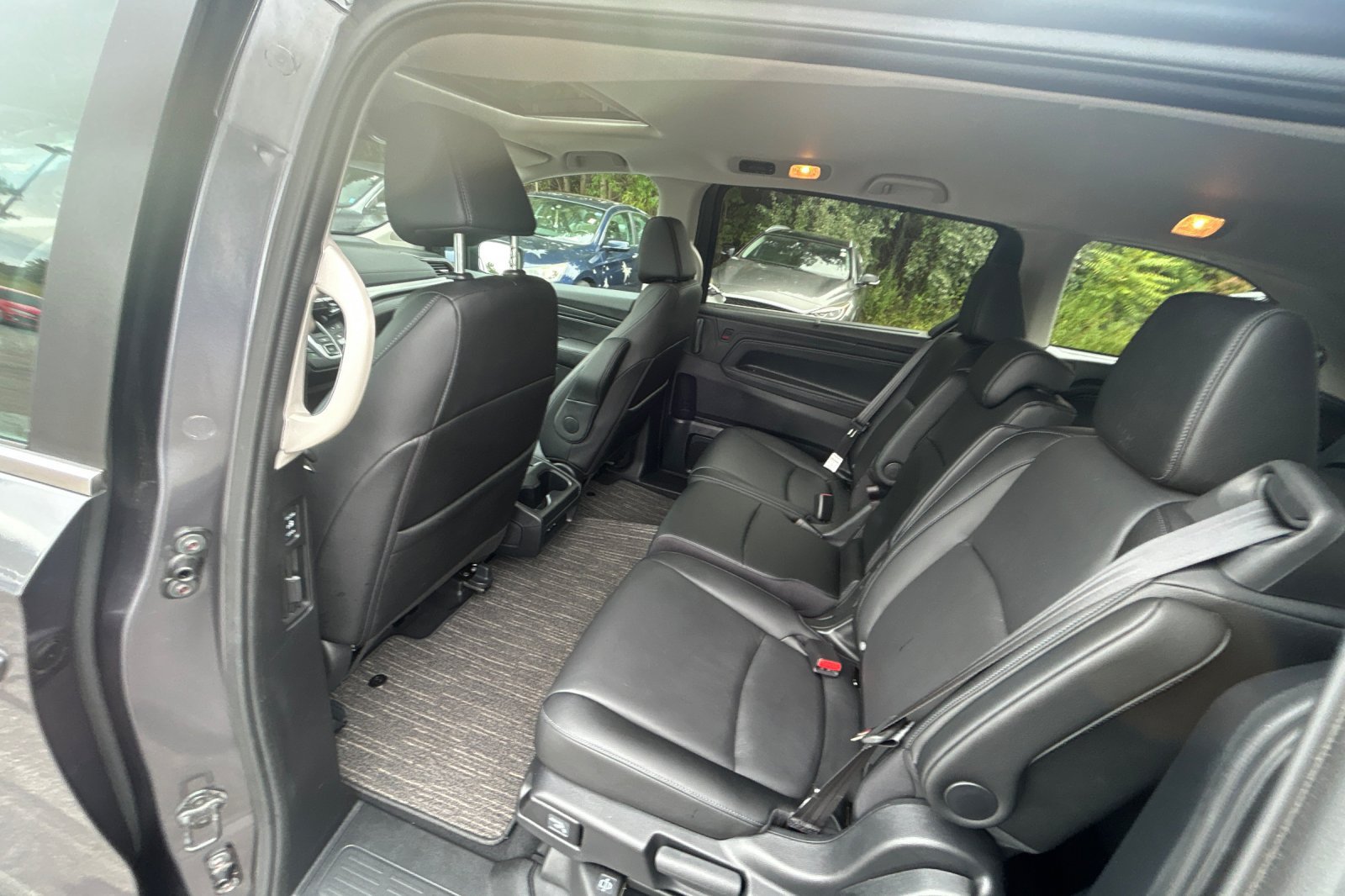 Used 2025 Honda Odyssey EX-L image 12