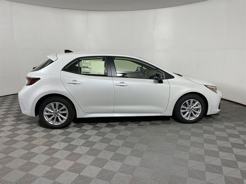 New 2026 Toyota Corolla SE FWD image 8