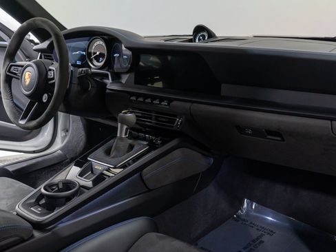 Used 2022 Porsche 911 GT3 RWD image 64