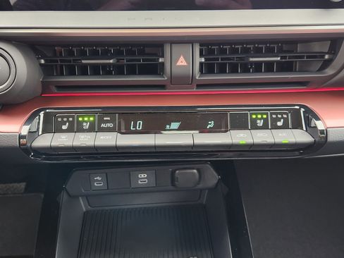 New 2026 Toyota Prius Plug-In Hybrid w/ Limited Premium Package image 19