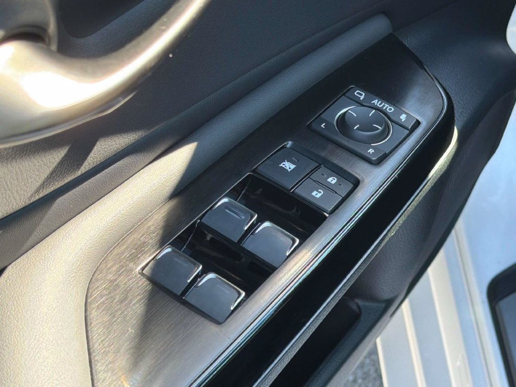 Used 2023 Lexus ES 350 w/ Premium Package FWD image 32