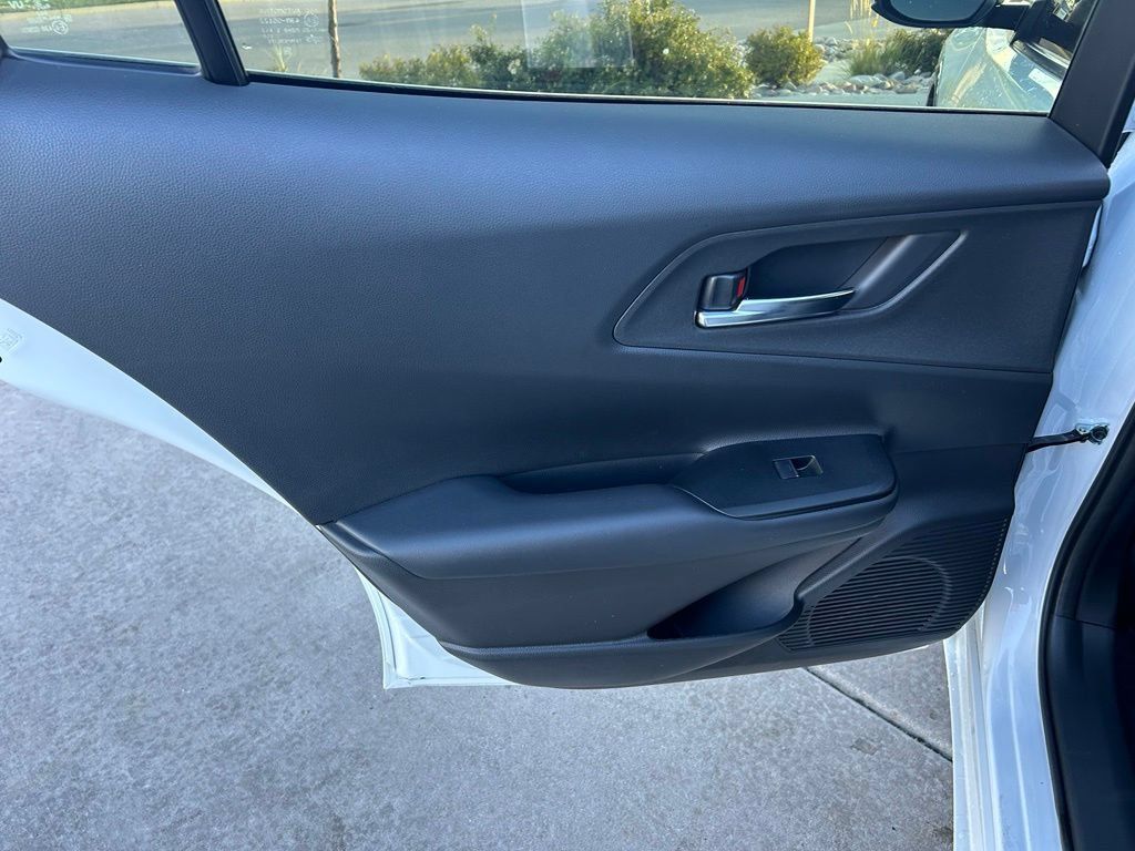 Used 2024 Toyota Prius Prime FWD image 27