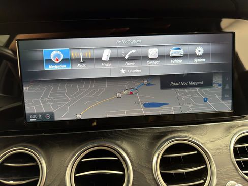 Used 2017 Mercedes-Benz E 300 4MATIC w/ Sport Wheel Package image 21
