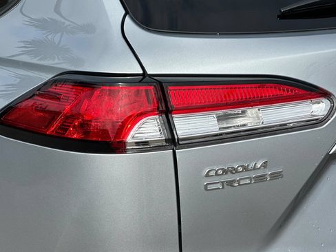 Certified 2025 Toyota Corolla Cross LE FWD image 26