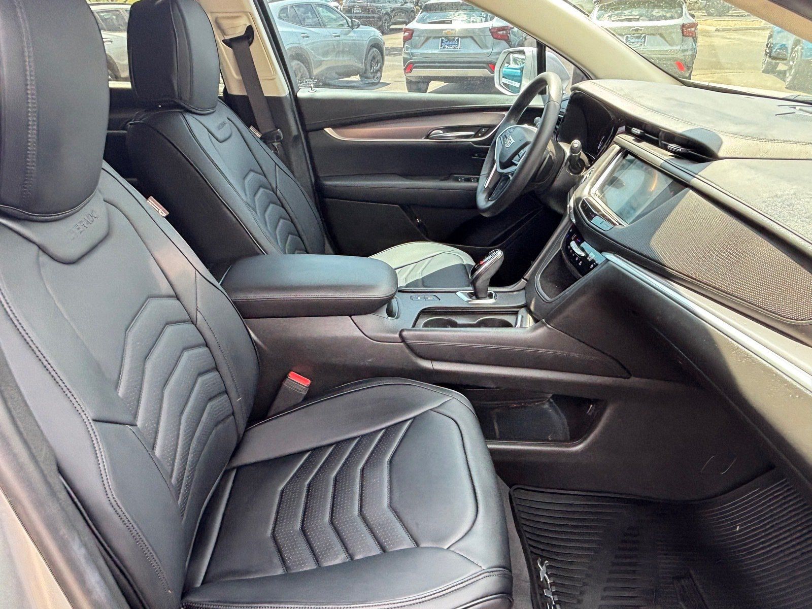 Used 2017 Cadillac XT5 Premium Luxury FWD image 31