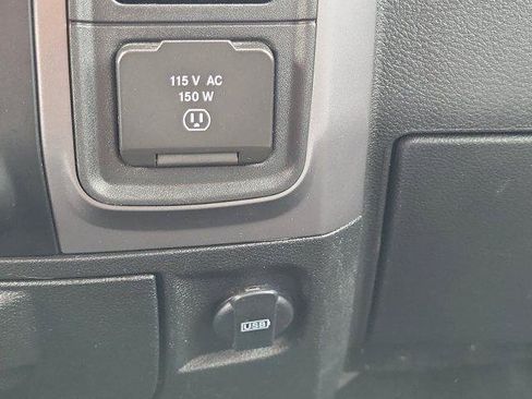Used 2023 RAM 1500 Classic SLT w/ Protection Group AWD/4WD image 31