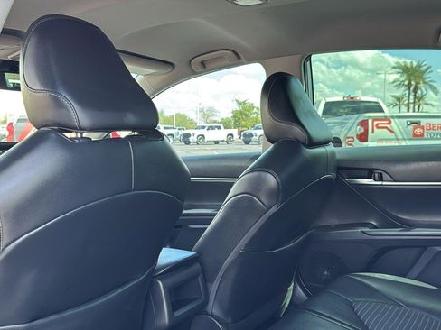 Certified 2022 Toyota Camry SE image 23