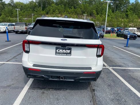 Used 2025 Ford Explorer ST-Line RWD image 6