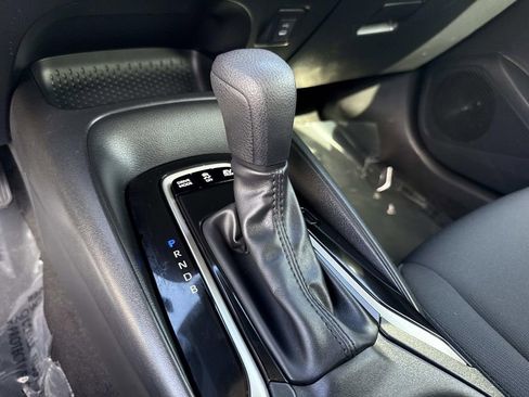Used 2024 Toyota Corolla LE image 31
