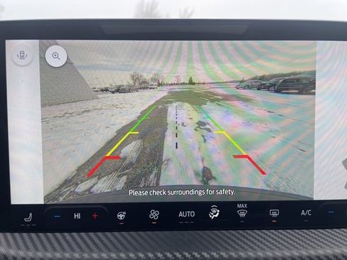 Used 2023 Ford Escape SE w/ Class II Trailer Tow Package image 26