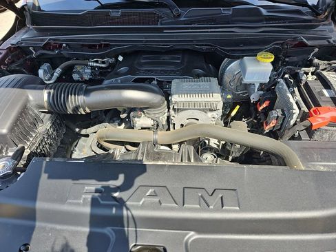 Used 2020 RAM 1500 Laramie w/ Sport Appearance Package AWD/4WD image 36