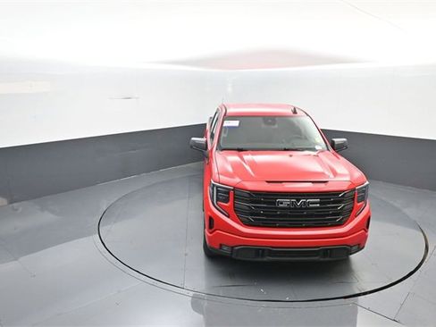 Used 2023 GMC Sierra 1500 Elevation image 15