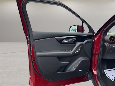 Certified 2025 Chevrolet Blazer RS image 8