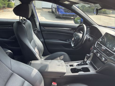 Used 2019 Honda Accord Sport image 32