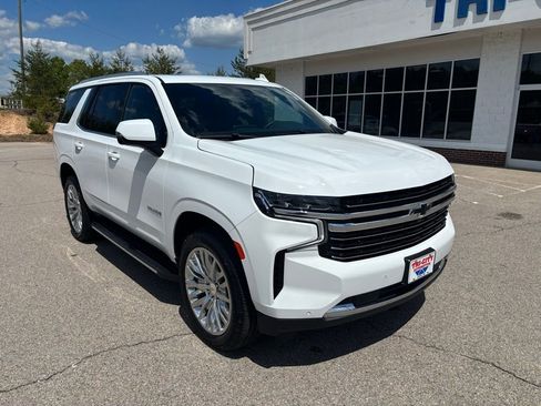 Used 2023 Chevrolet Tahoe LT w/ LT Signature Plus Package AWD/4WD image 5