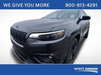 Used 2023 Jeep Cherokee Altitude Lux