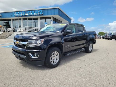 Used 2018 Chevrolet Colorado LT w/ LT Convenience Package image 2