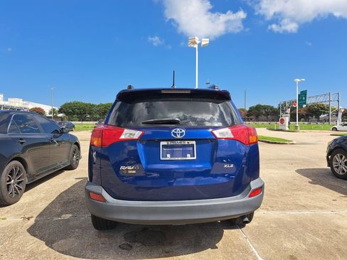Used 2015 Toyota RAV4 XLE FWD image 3
