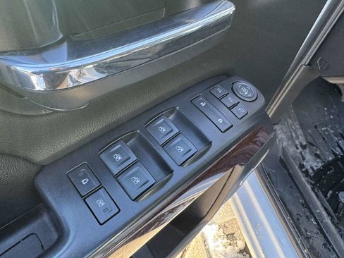 Used 2018 GMC Sierra 1500 SLT image 13