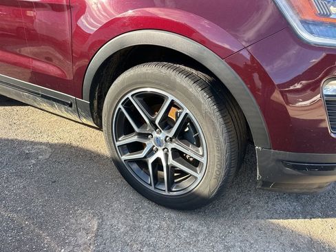 Used 2019 Ford Explorer Sport w/ Equipment Group 401A image 4