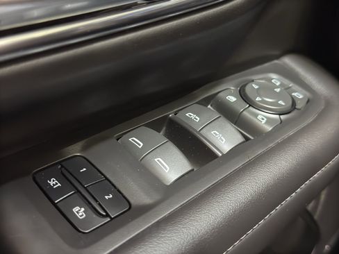 Used 2024 Chevrolet Tahoe Z71 w/ Z71 Off-Road Package AWD/4WD image 34