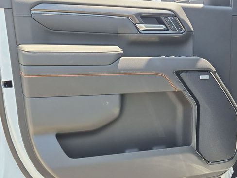 New 2026 GMC Sierra 2500 AT4 w/ AT4 Premium Plus Package AWD/4WD image 23