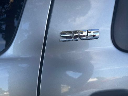 Used 2011 Toyota Sequoia SR5 AWD/4WD image 9