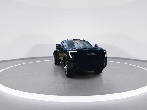 Used 2024 GMC Sierra 3500 Denali Ultimate image 5