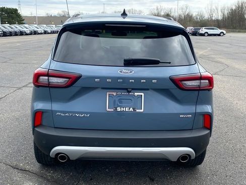 Used 2023 Ford Escape Platinum AWD/4WD image 4