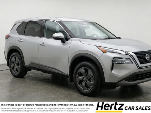 Used 2025 Nissan Rogue SV image 1