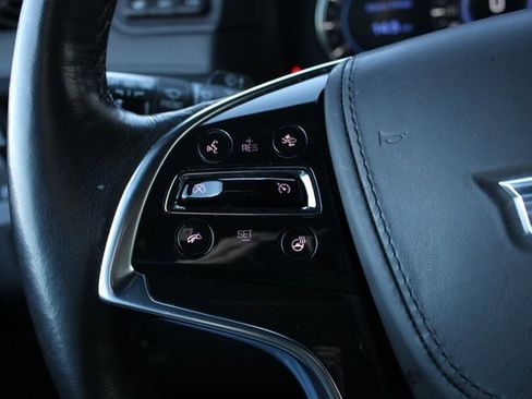 Used 2016 Cadillac Escalade Platinum image 9