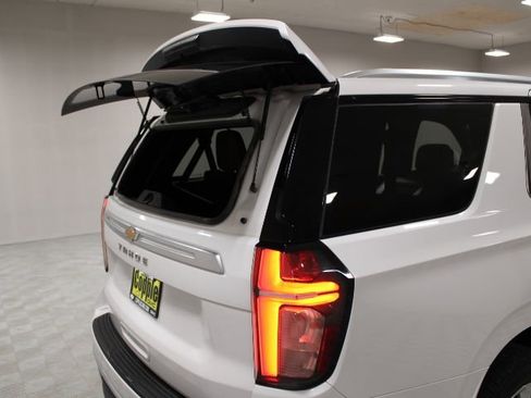 Used 2021 Chevrolet Tahoe High Country w/ Premium Package image 13