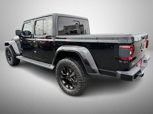 Used 2021 Jeep Gladiator Overland image 4