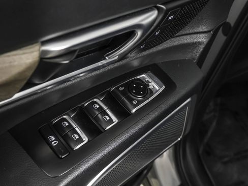 Used 2022 Kia Telluride SX w/ SX Prestige Package image 38