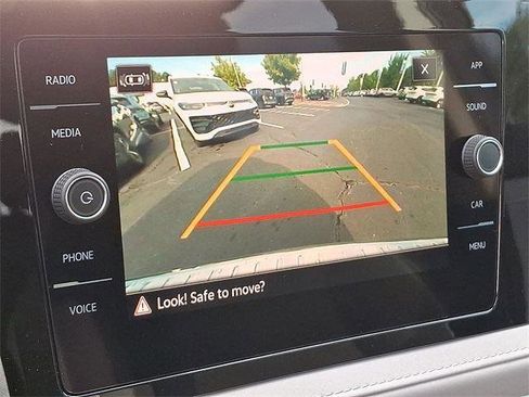 New 2025 Volkswagen Taos SE image 16