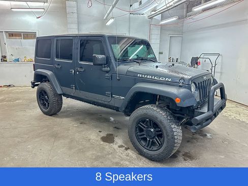 Used 2018 Jeep Wrangler Unlimited Rubicon w/ Connectivity Group AWD/4WD image 2