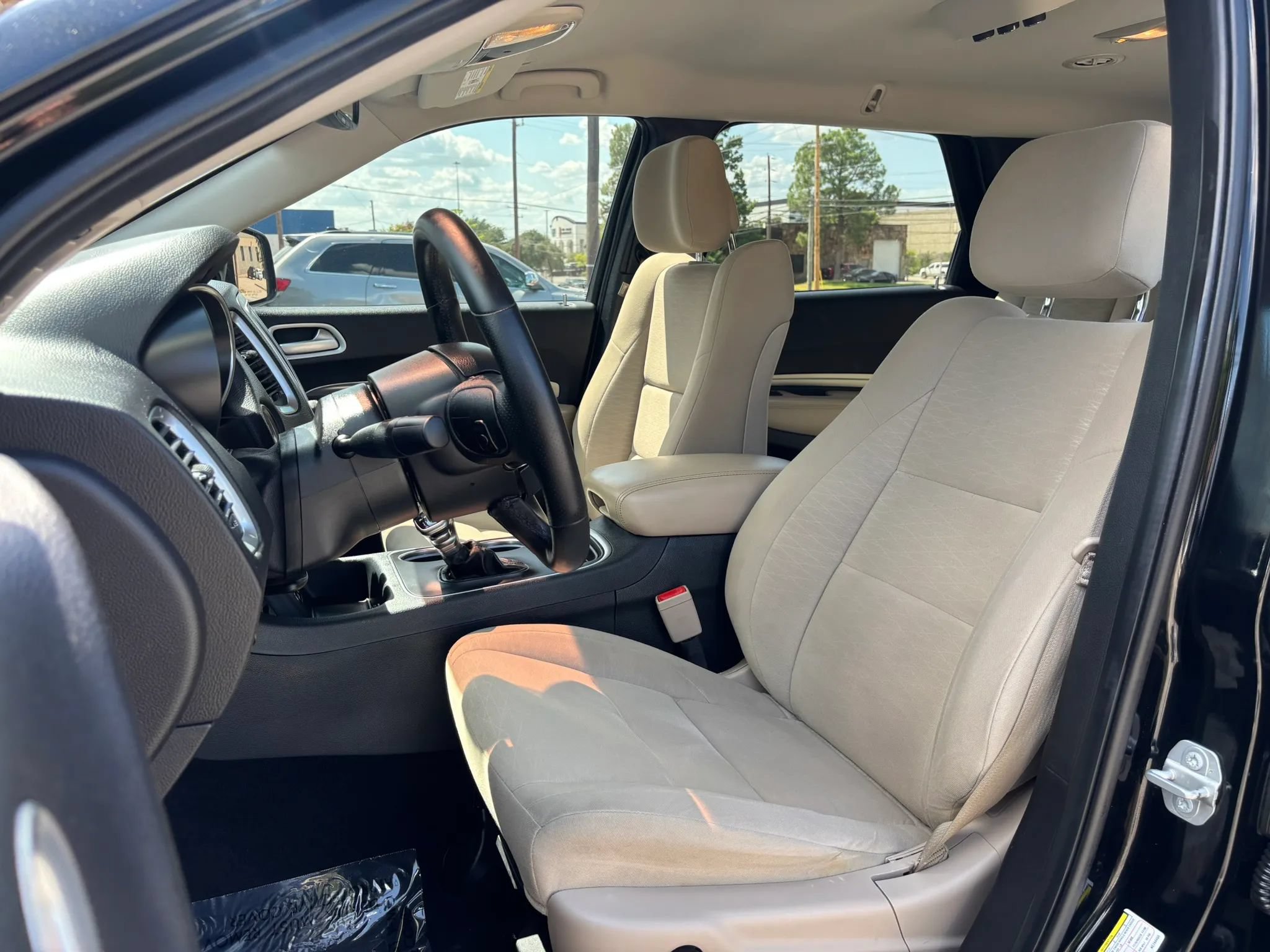 Used 2019 Dodge Durango SXT AWD/4WD image 16