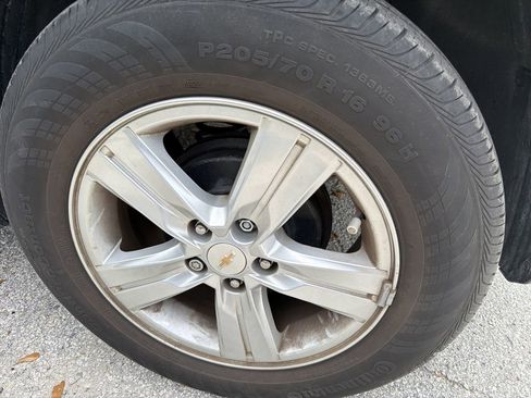 Used 2022 Chevrolet Trax LS w/ Tint and Cruise Package image 6