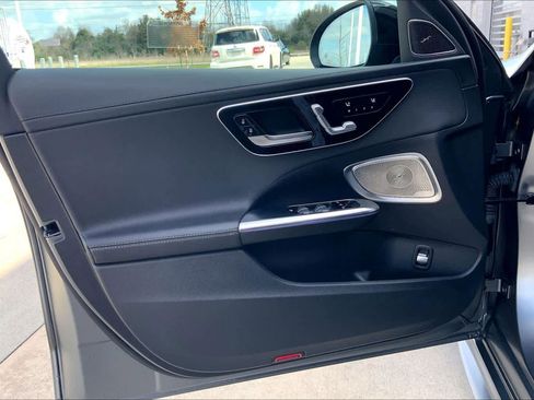 Used 2023 Mercedes-Benz C 300 Sedan image 18