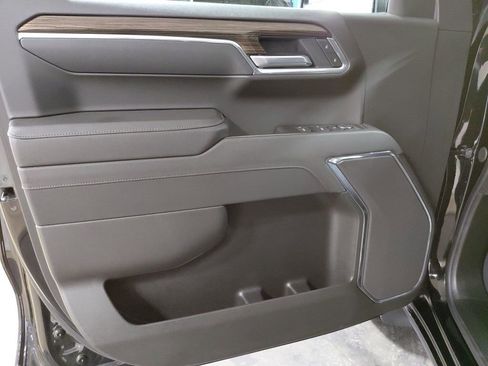 Certified 2025 Chevrolet Silverado 1500 RST w/ Z71 Off-Road Package image 4