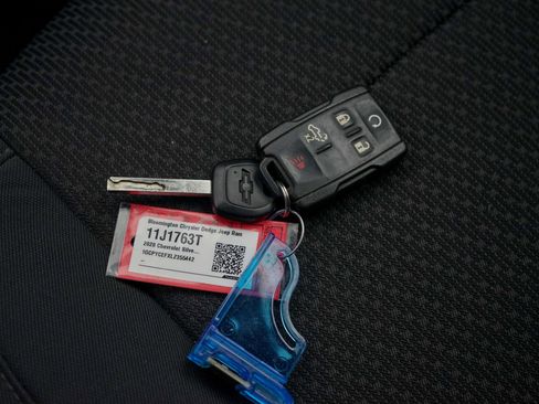 Used 2020 Chevrolet Silverado 1500 Custom Trail Boss w/ Custom Convenience Package image 23