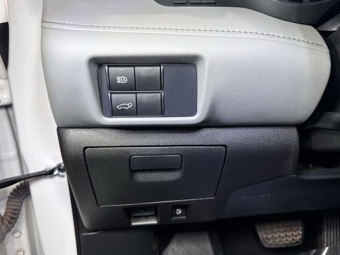 Certified 2021 Toyota Highlander XLE image 22