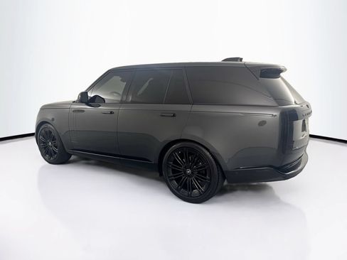 Used 2025 Land Rover Range Rover SE AWD/4WD image 7