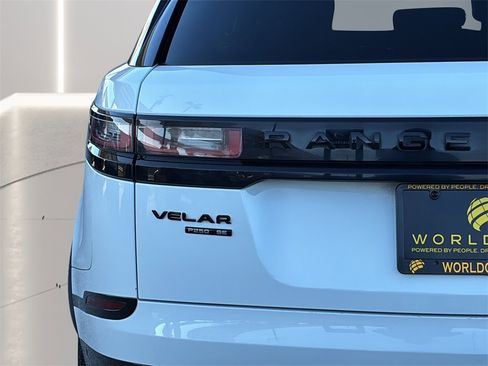Used 2019 Land Rover Range Rover Velar R-Dynamic SE image 29