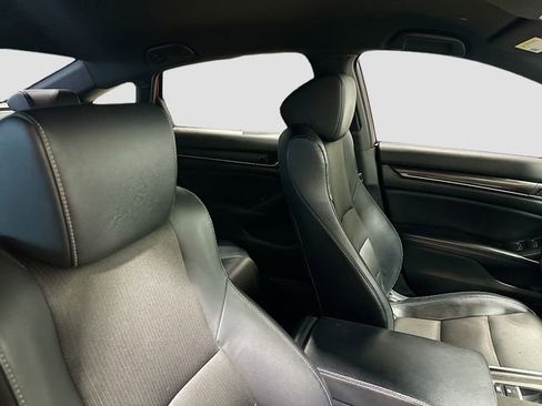 Used 2018 Honda Accord Sport image 27