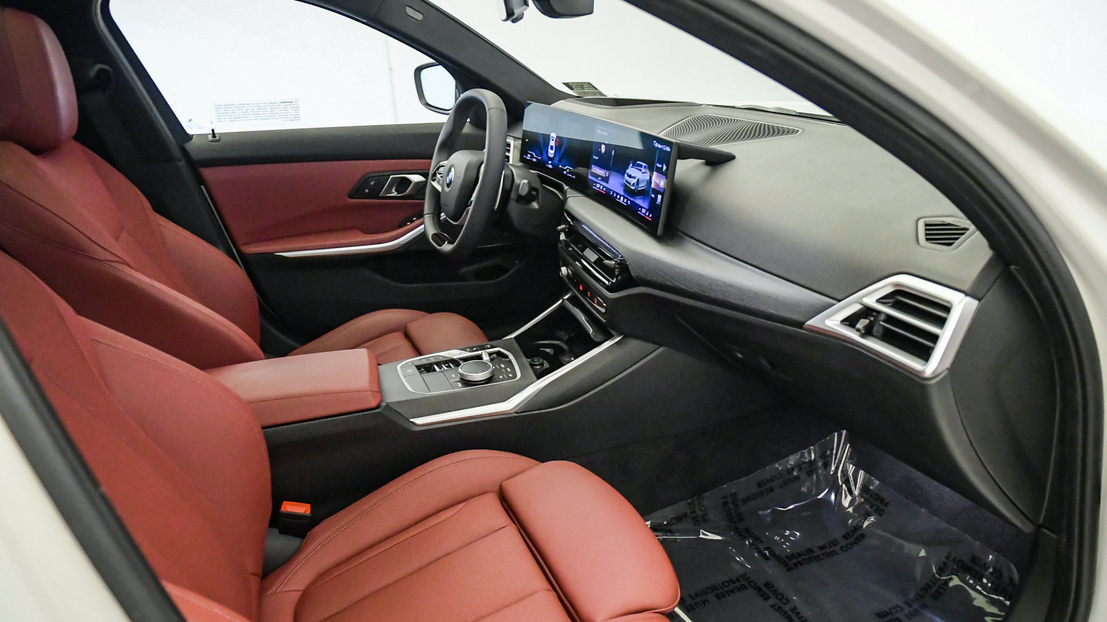 Used 2026 BMW 330i Sedan w/ Premium Package RWD image 16