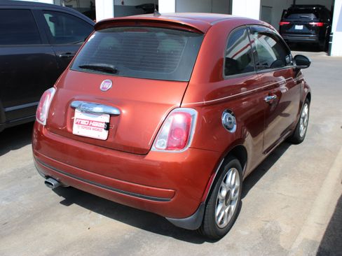 Used 2014 FIAT 500 Pop FWD image 9