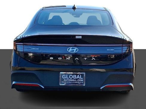 Used 2025 Hyundai Sonata SE image 6